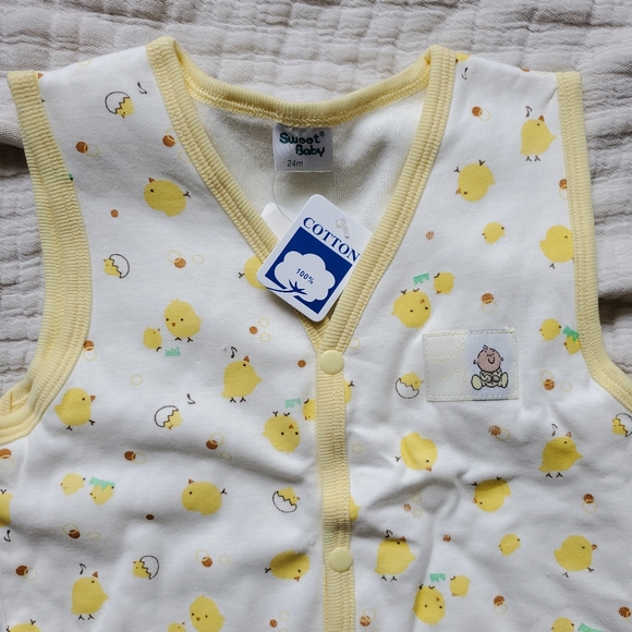 NWT Unisex Button Vest - Age 2 - Picture 2 of 7